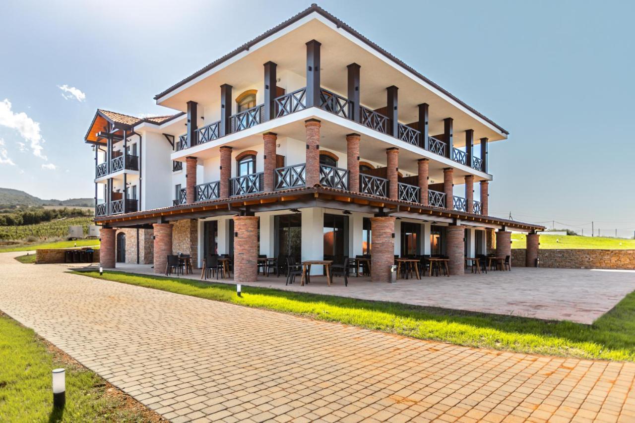 Hotel Qvevrebi Telavi Exterior photo
